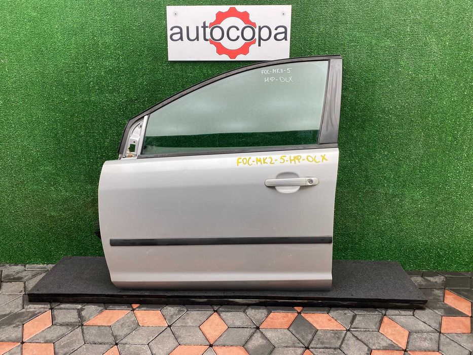 Дверка передня ліва Ford Focus MK2