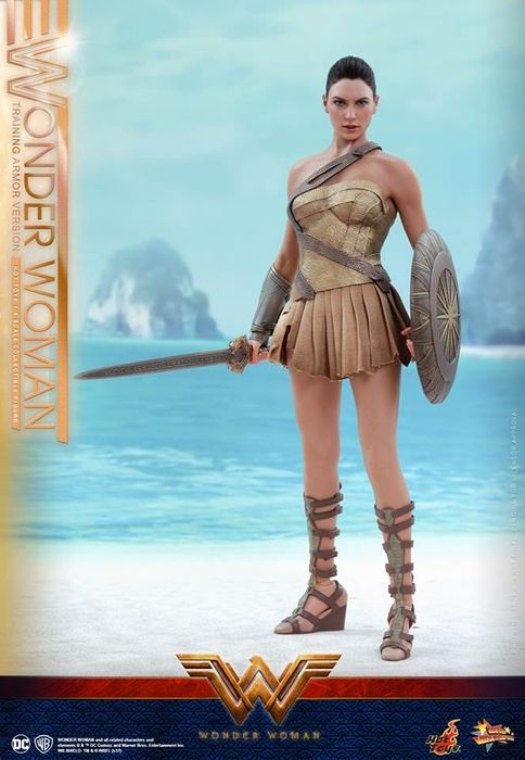 Фигурка 1/6 hot toys mms424 WONDER WOMAN (TRAINING ARMOR VERSION)