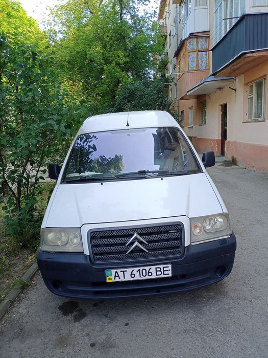 Автомобіль Citroen jumpi
