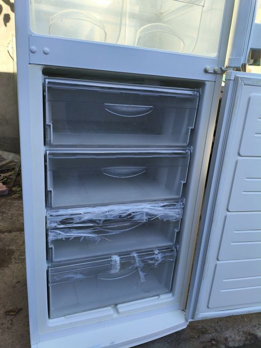 Продам холодильник в гарному стані
