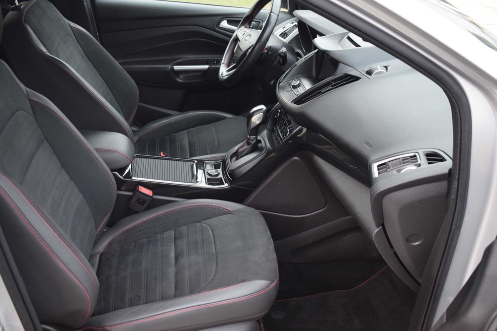 Ford Kuga,full opcja,ST-Line,4x4 z Niemiec
