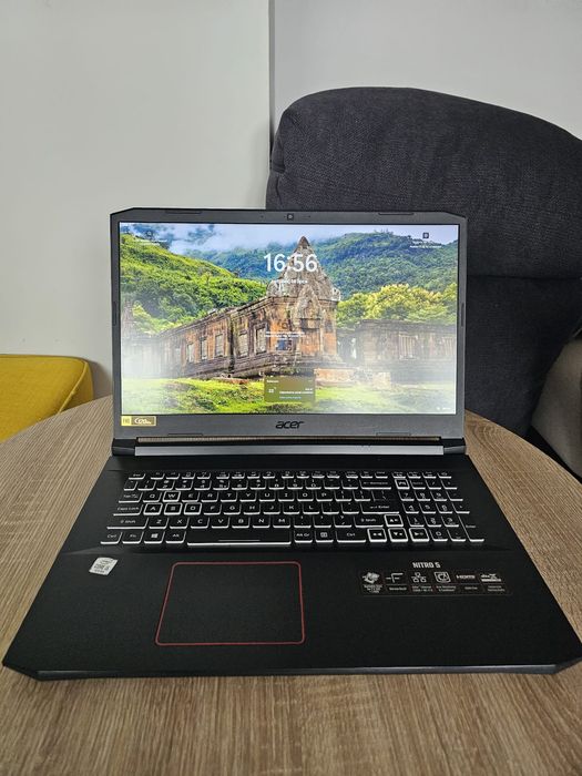 Acer Nitro 5 AN517-52-50AX