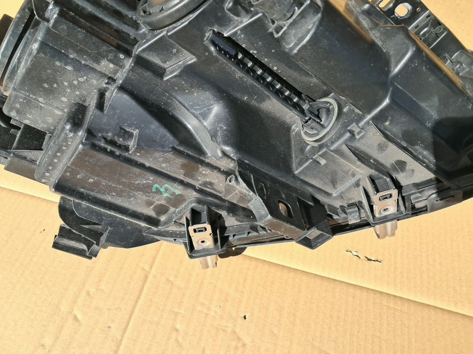 Farol esquerdo mercedes classe B (W246)