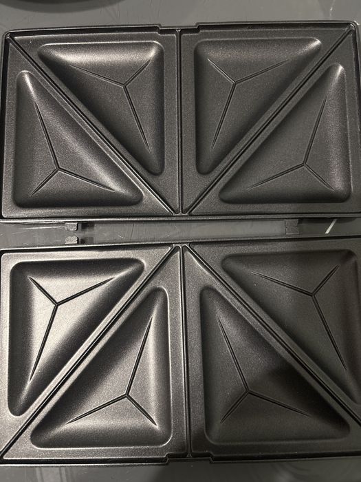 Сендвічниця Liberton LSM-8031