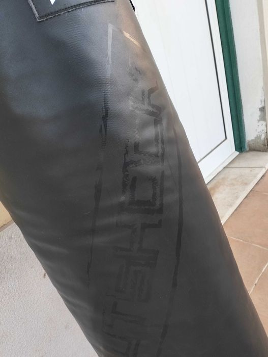 Suporte + saco de boxe