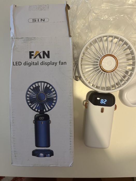 Ventoinha portatil USB com 5 velocidades e display digital