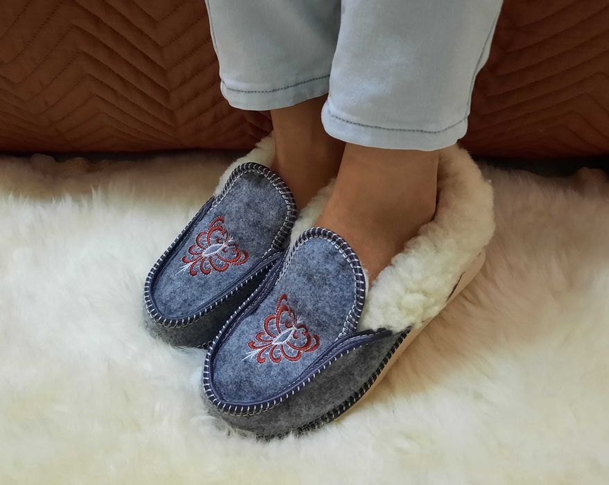 Жіночі кімнатні чуні-калоші з овчиною (із задником), тапочки-чуні