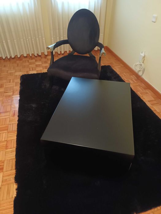 Moveis sala de estar e mesas de convivio com bancos