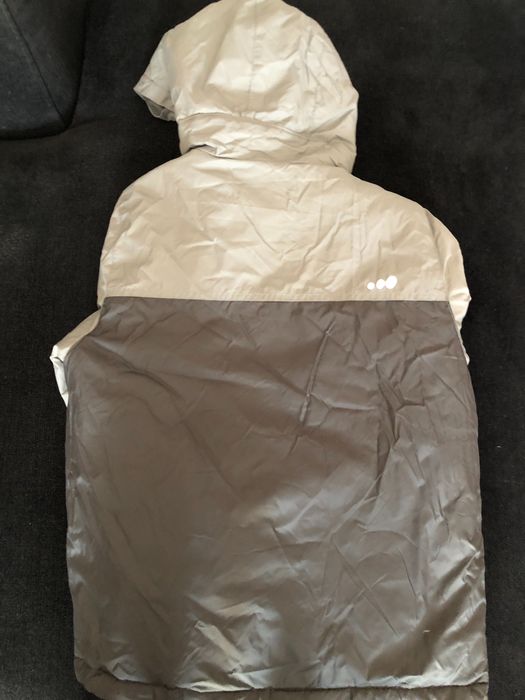 Conjunto de roupa de esquí de marca wedze