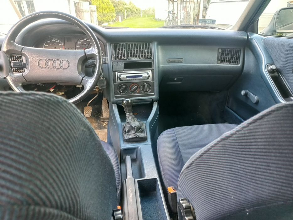 Audi 80  1.8 benzyna