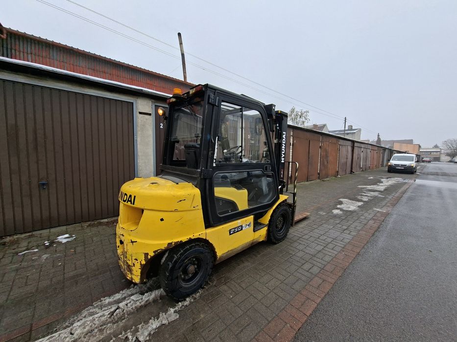 Wózek widłowy Hyundai 25D E 7 diesel  2.5t