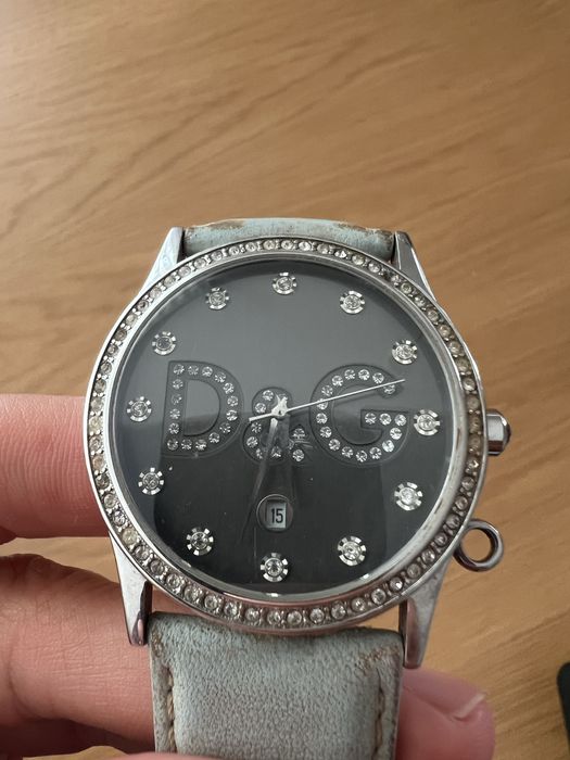 Relogio Dolce & Gabbana azul com cristais.