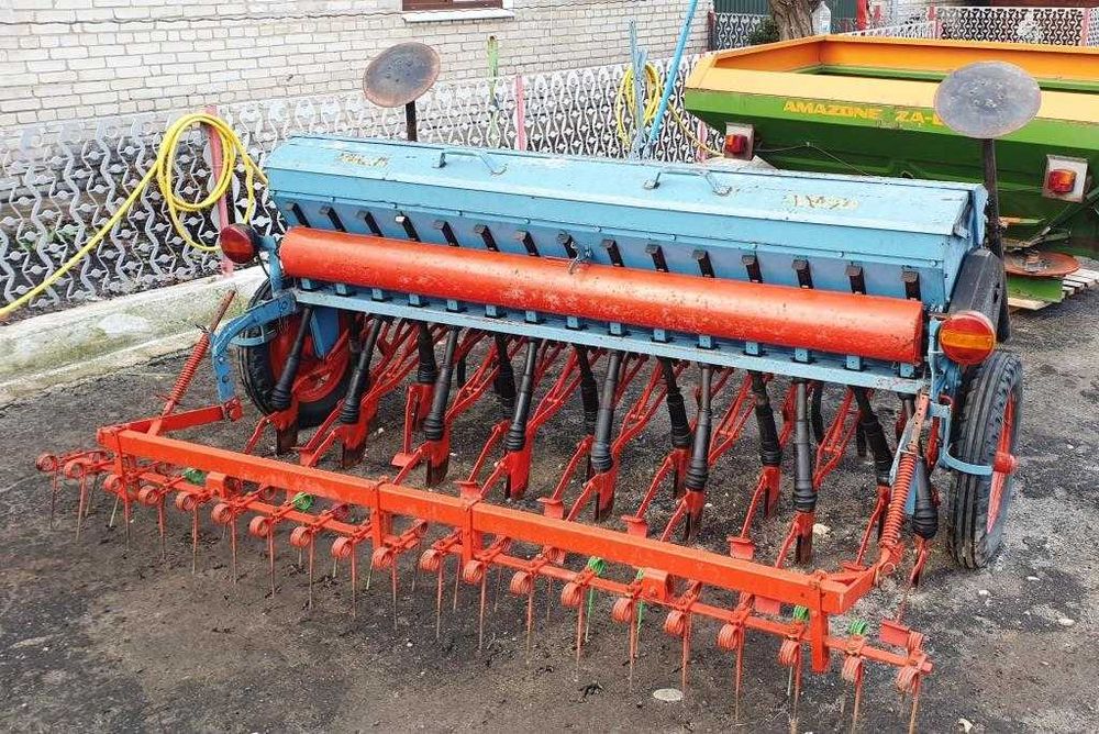 Сівалка навісна точного висіву Isaria (2.5м, 15ряд.)