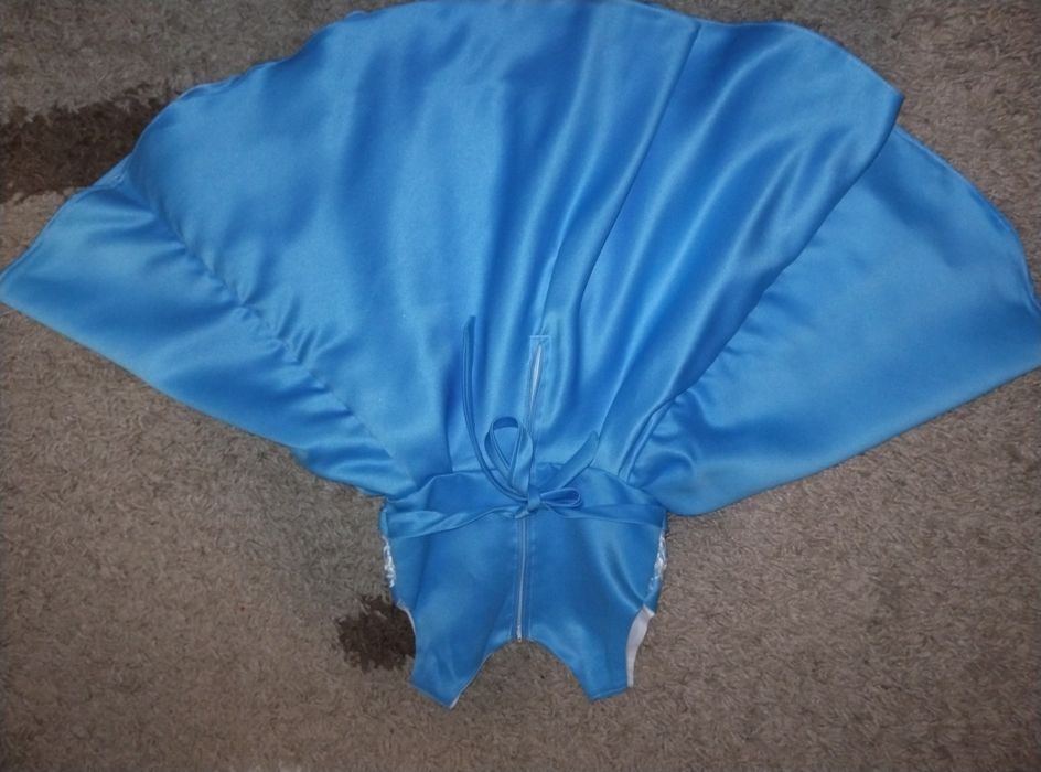 Блакитна дитяча сукня