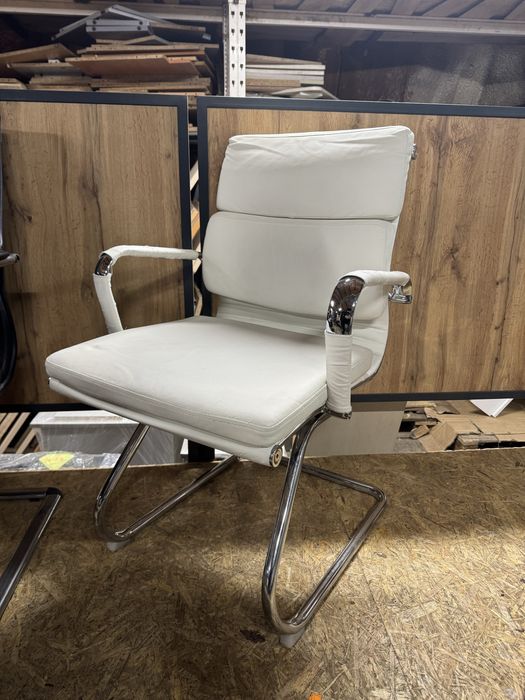 РОЗПРОДАЖ! Офісні крісла та стільці б/у