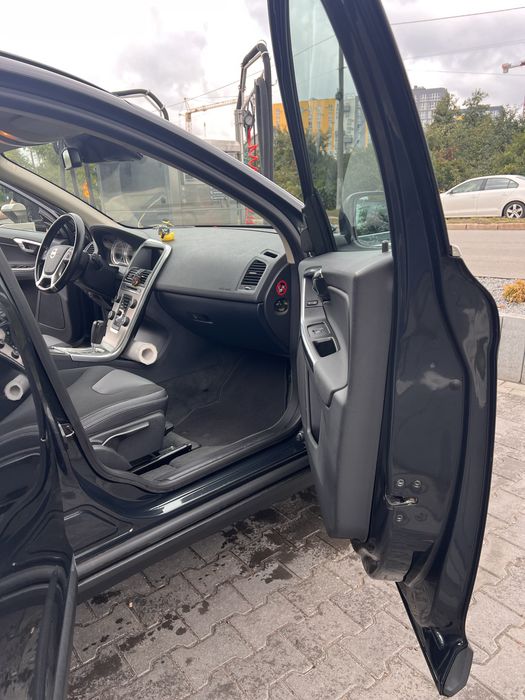 Volvo xs60 2012 пробіг 131