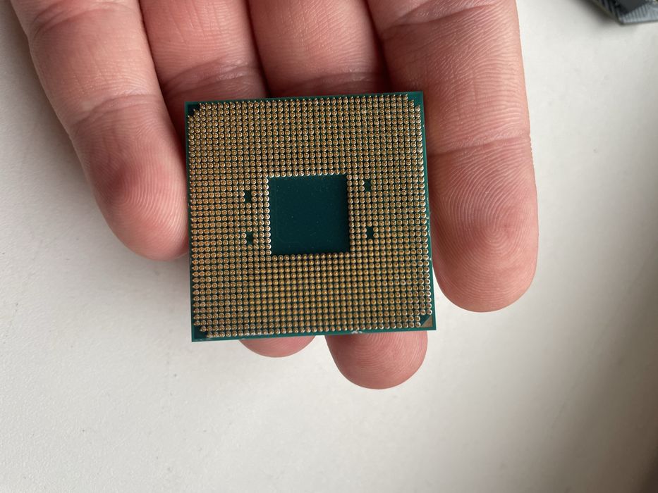 RYZEN 7 2700х Процесор AMD AM4