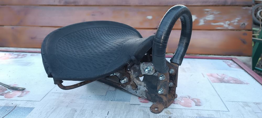 ИЖ 49 заднее сиденье