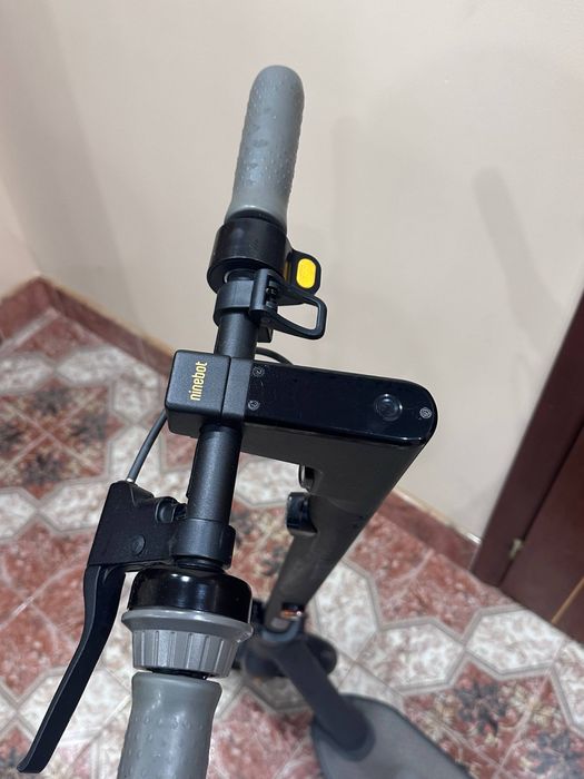 Електросамокат Ninebot KickScooter Max