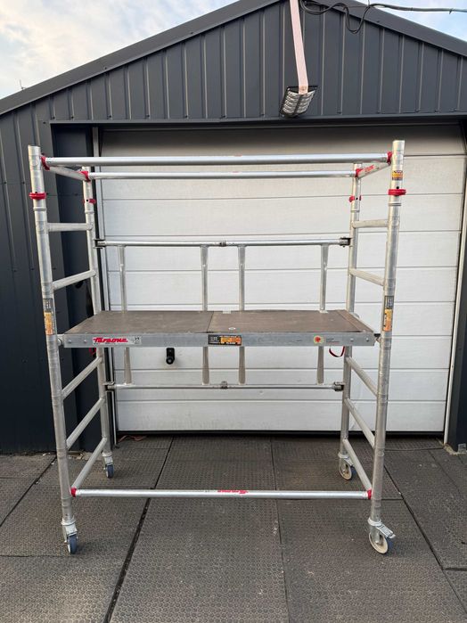 Rusztowanie Aluminiowe Jezdne Wysokość Robocza 3,20m wymiary 0,75x1,6m