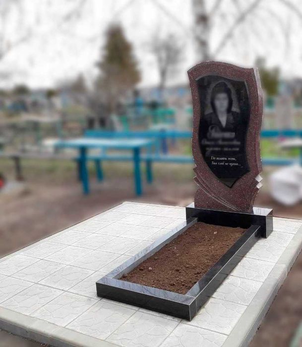 Пам'ятники гранітні, встановлення, укладання плитки, благоустрій