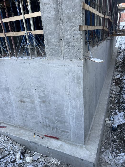 Гідроізоляція фундаменту та покрівлі.