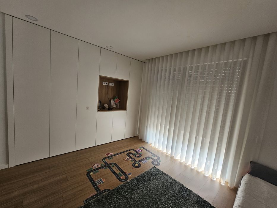 Moradia T3+1 com jardim e piscina