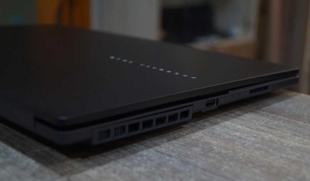 ASUS VivoBook Pro 15 (3K OLED/Ultra 9/RAM 24ГБ/SSD 1ТБ/RTX 4050)TVOYO