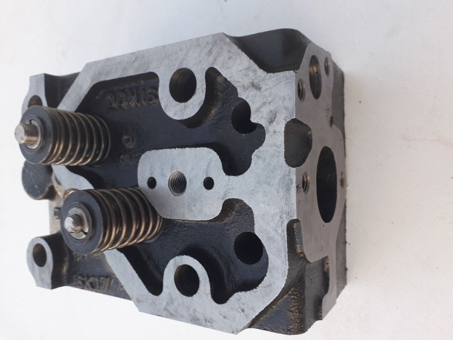 Glowica URSUS C-360 kompletna,c-355,C-4011