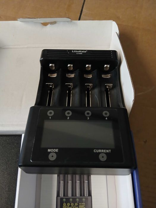 Carregador/Testador  de Bateria  LiitoKala