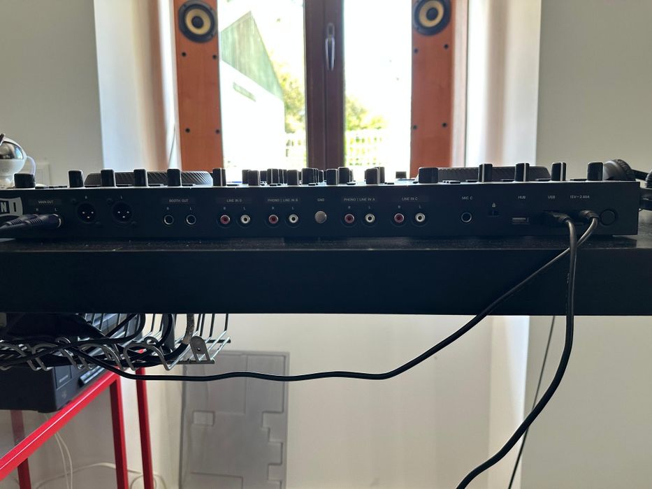 Traktor Kontrol S4 MK3