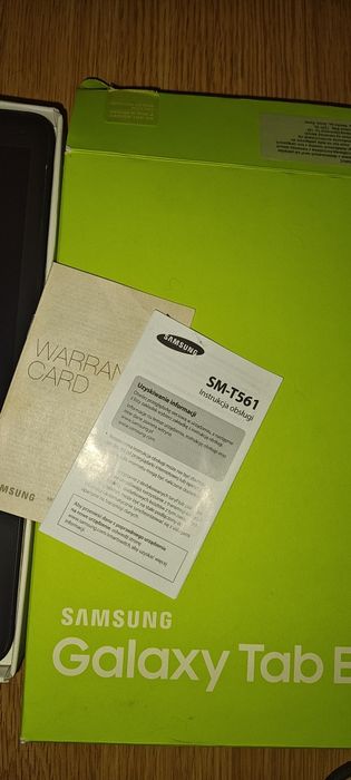 Планшет Samsung galaxy Tab E SM-T561