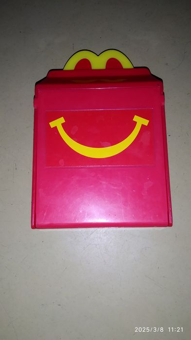 Іграшка з McDonald's