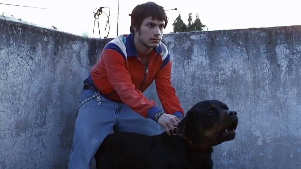 AMOR CÃO (Alejandro González Iñárritu) Gael García Bernal/Goya Toledo