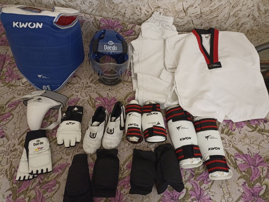 Комплект захисту для теквандо