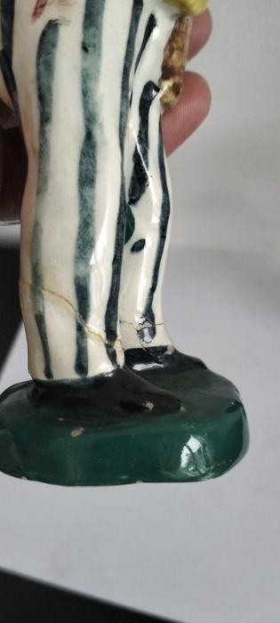 Figuras em faiança
