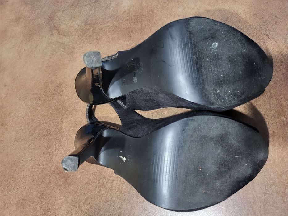 Buty, szpilki r.36 Mohito