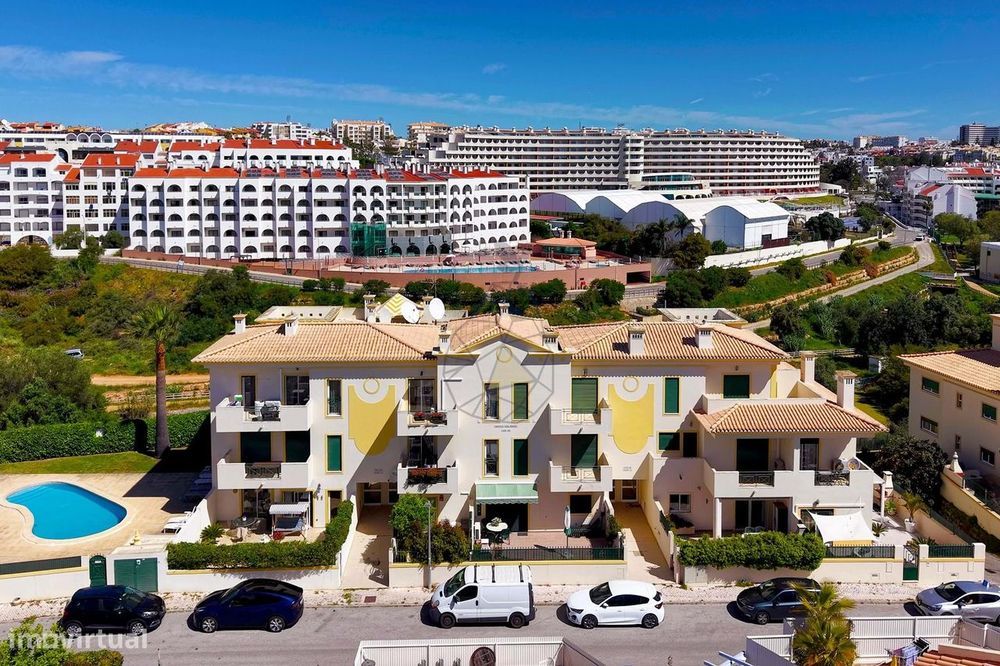 Apartamento T1+1 perto praia Forte de São João em Albufeira