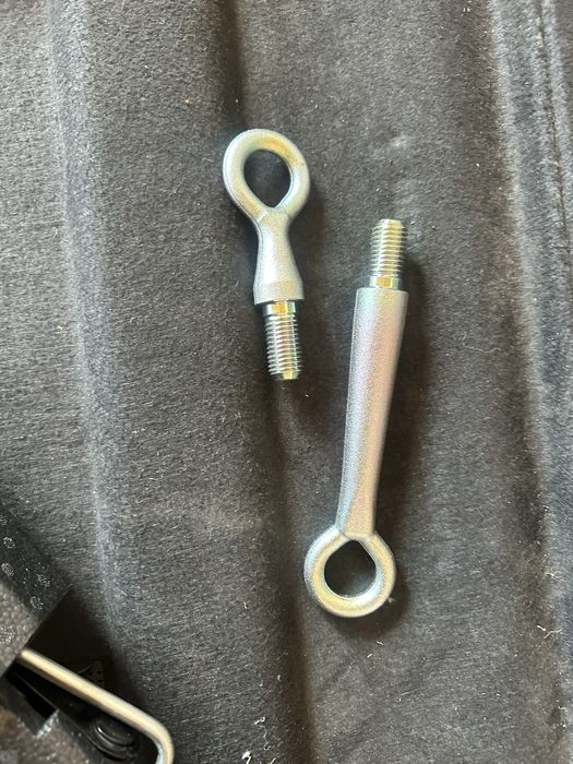 Крюк буксировочний mazda cx-5,cx-90,mazda 6