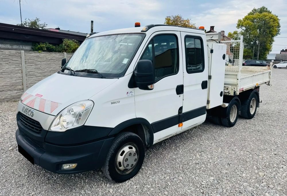 Iveco Daily Dubel Kabina Skrzynia Hds Klima 7 Osobowy Stan Bdb Okazja!  MAXICARGO 3.0 HPI 3,5T Dubel Kabina Skrzynia Hds Klima Gwarancja!