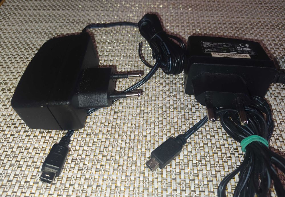 Zasilacze 5V 2A i 1A USB   3 SZTUKI