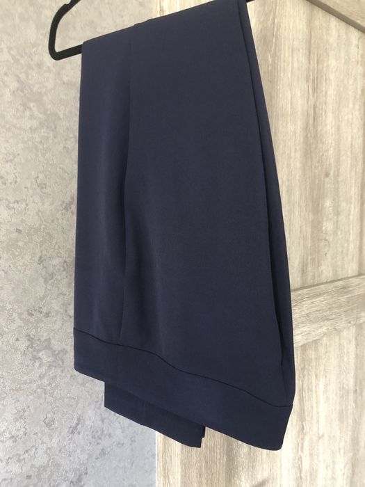 Жіноча блузка в стані нової речі.