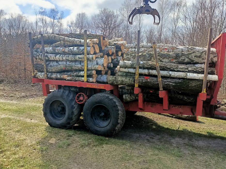 Przyczepa leśna ,dzwig farmi , wiertło do ciągnika
