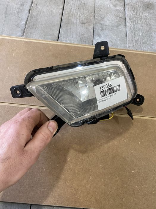 Продам туманку кіа ріо 2