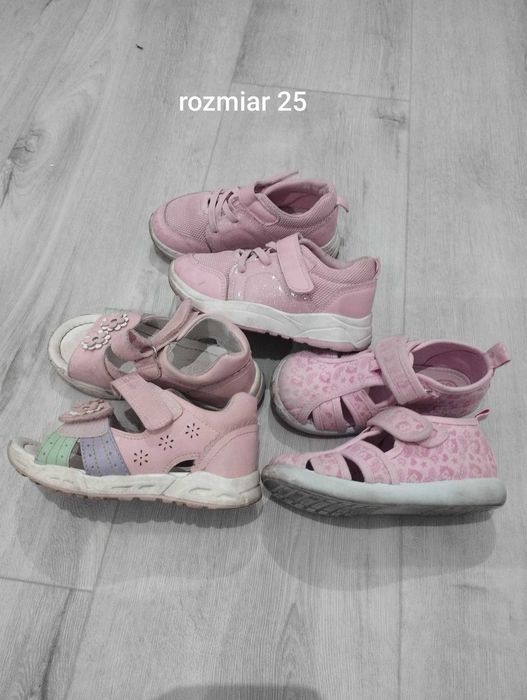Sprzedam buty dla dziewczynki od rozmiaru 21 do 27