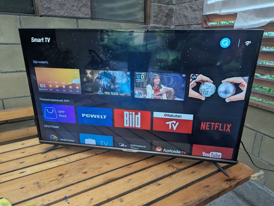 Телевизор Bravis 43" T2 Smart TV