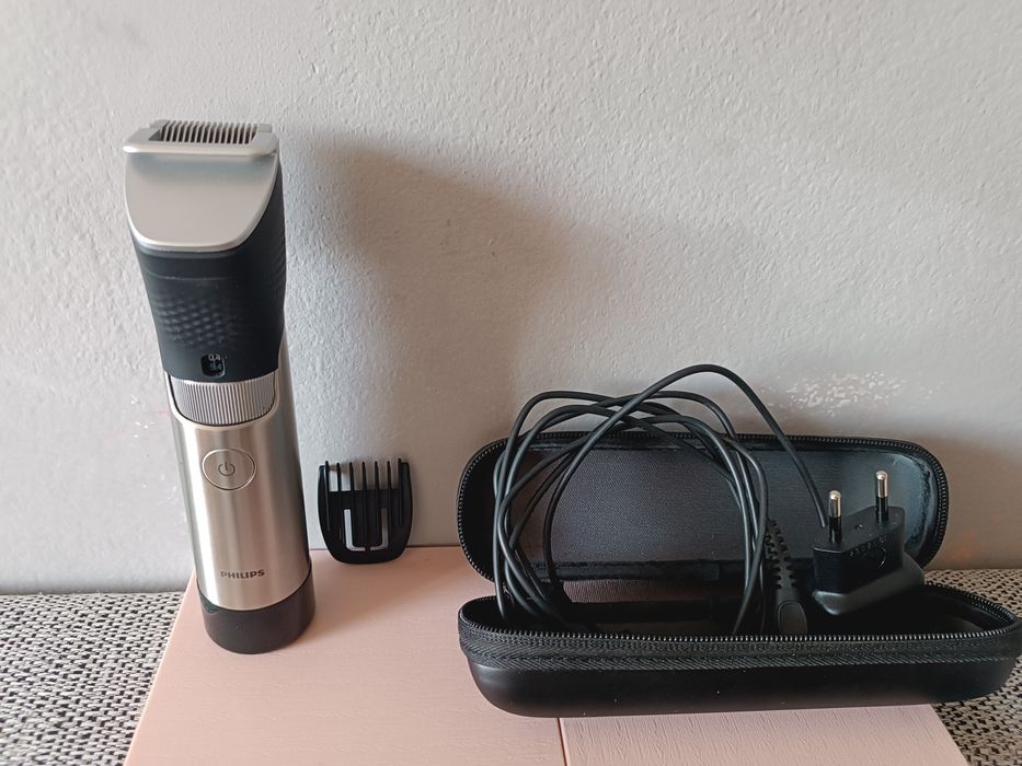 Тример для бороди та вусів Philips BT9000 Prestige BT9810/15