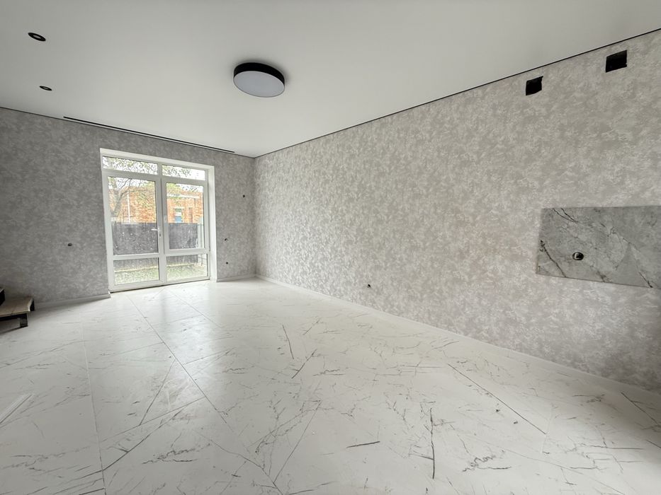 Продам таунхаус з ремонтом