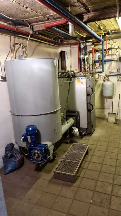 Podajnik na zrąbkę,trociny,pelet, ekogroszek  25/50 kW
