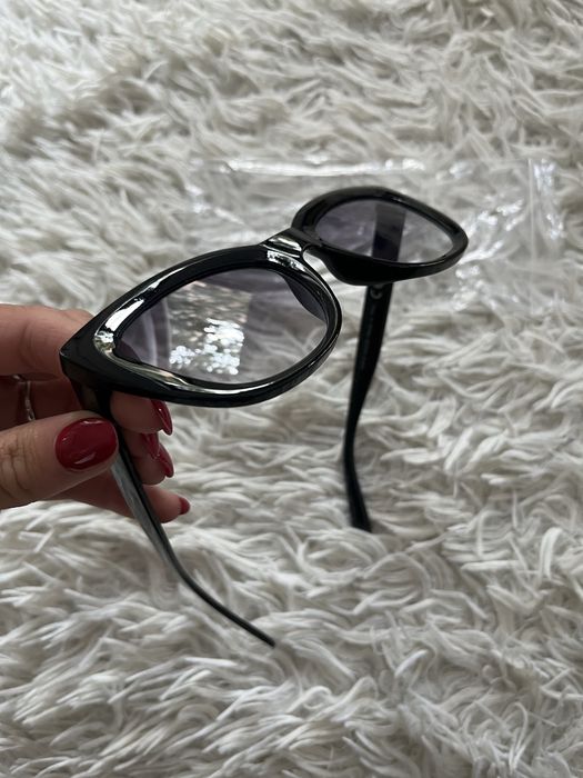 Damskie czarne okulary przeciwsłoneczne